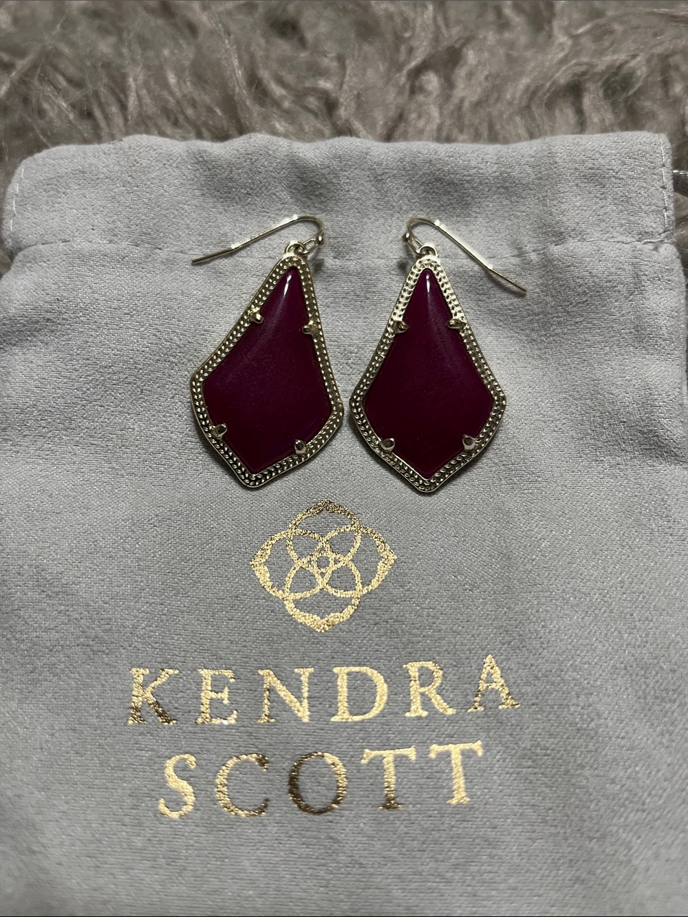 Kendra Scott Magenta Elle-Inspired Drop Earrings with Gold Trim